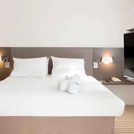 Novotel Europe 4*